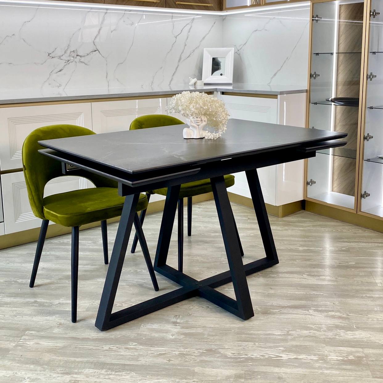 photo_2024-04-10_18-33-15